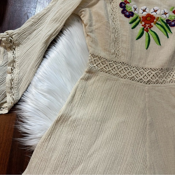 •nwt• Chasing Unicorns Amelia Embroidered Mini Dress - Picture 8 of 16